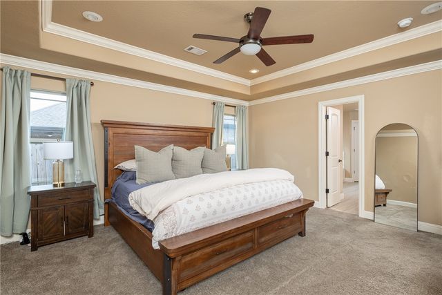 420 Lone Jack Drive, Fayetteville, AR 72704