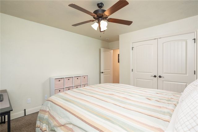 420 Lone Jack Drive, Fayetteville, AR 72704