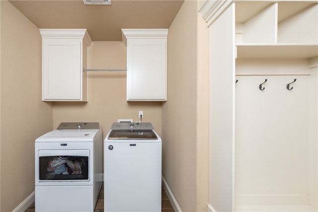 420 Lone Jack Drive, Fayetteville, AR 72704