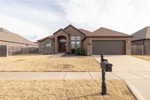 420 Lone Jack Drive, Fayetteville, AR 72704