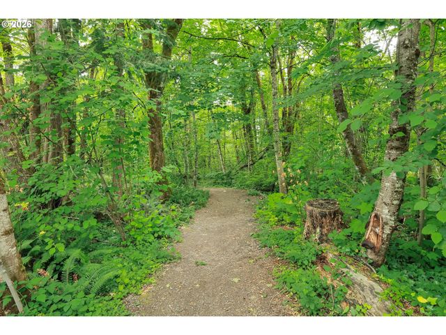 9760 Sw INGLEWOOD Pl, Portland, OR 97225
