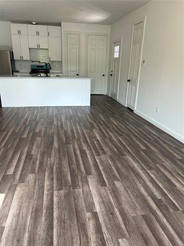8726 Scott Street A, Houston, TX 77051