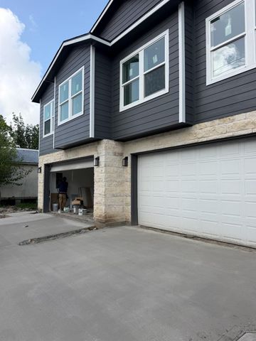 8726 Scott Street A, Houston, TX 77051
