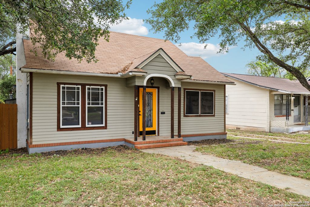 1611 McKinley, San Antonio, TX 78210