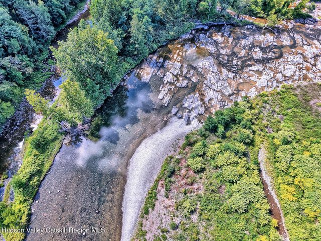 70 Horseneck Road, Freehold, NY 12431