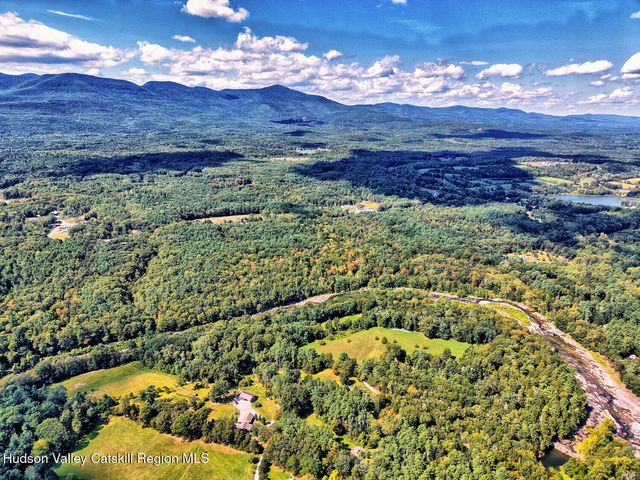 70 Horseneck Road, Freehold, NY 12431