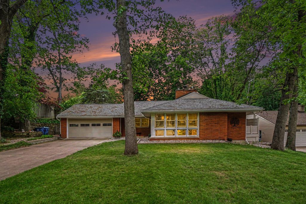 4342 Bronson Boulevard, Kalamazoo, MI 49008