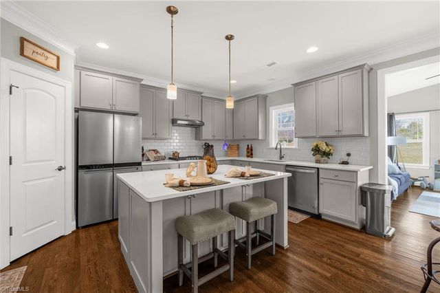 8012 Northwest Meadows Drive, Stokesdale, NC 27357