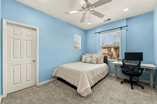 7427 Healis Place, San Diego, CA 92129