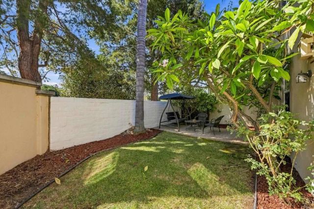 7427 Healis Place, San Diego, CA 92129