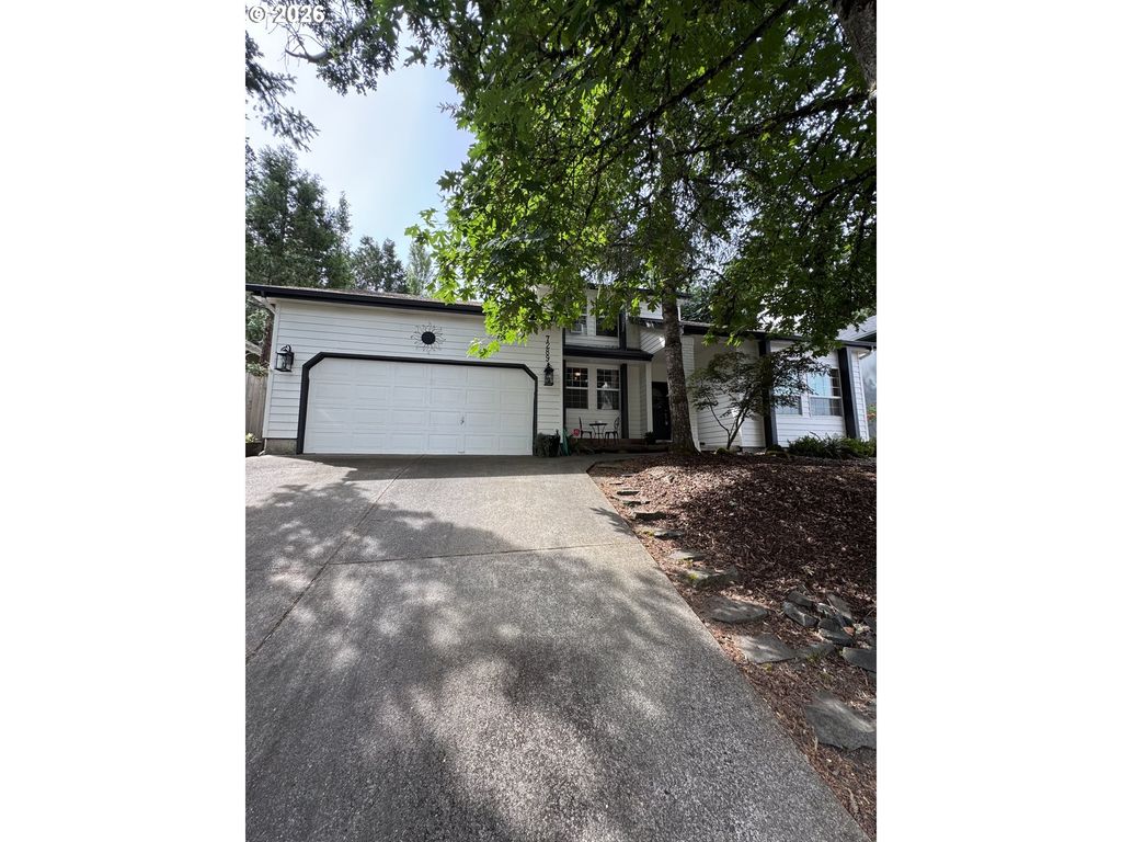7289 GLACIER Dr, Springfield, OR 97478
