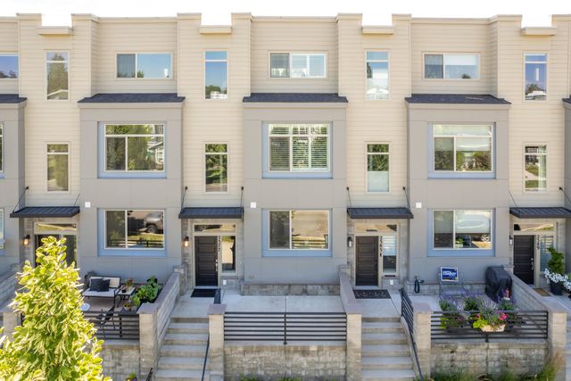 2377 W Summit Pkwy, Spokane, WA 99201