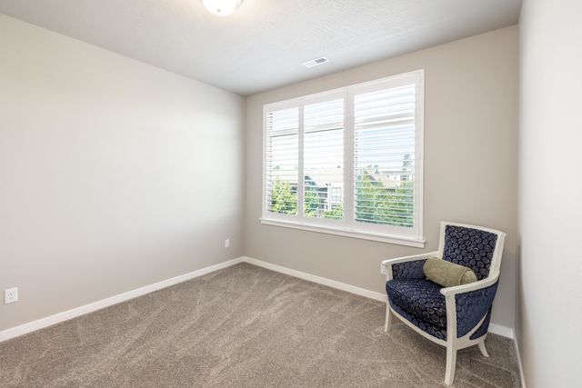2377 W Summit Pkwy, Spokane, WA 99201