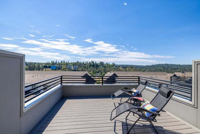 2377 W Summit Pkwy, Spokane, WA 99201
