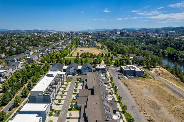 2377 W Summit Pkwy, Spokane, WA 99201