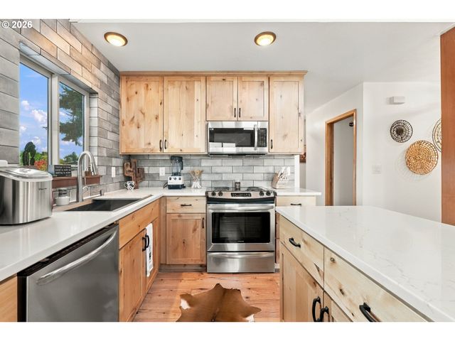 9720 Se 362ND Ave, Boring, OR 97009