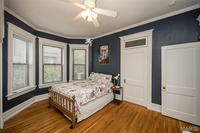 19 N Taylor Avenue 2N, St Louis, MO 63108