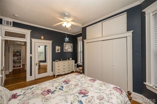19 N Taylor Avenue 2N, St Louis, MO 63108