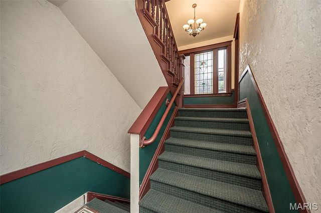 19 N Taylor Avenue 2N, St Louis, MO 63108