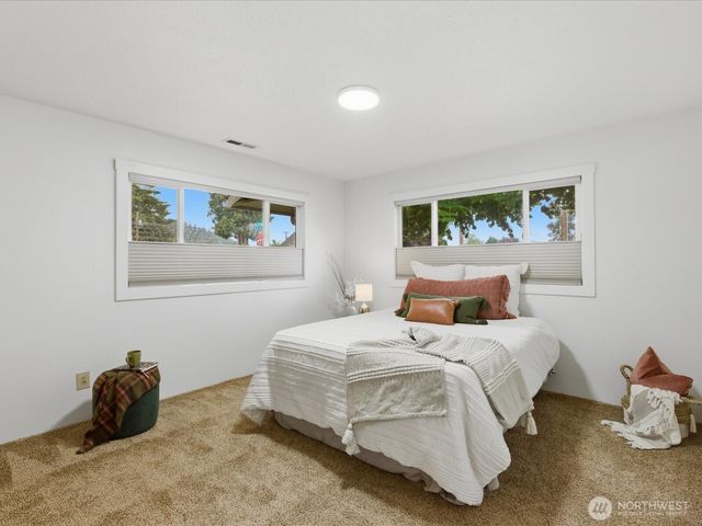 301 W Plum Street, Centralia, WA 98531