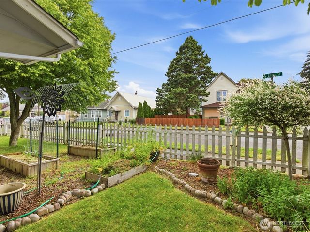 301 W Plum Street, Centralia, WA 98531