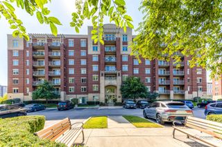 8727 W BRYN MAWR Avenue 501, Chicago, IL 60631