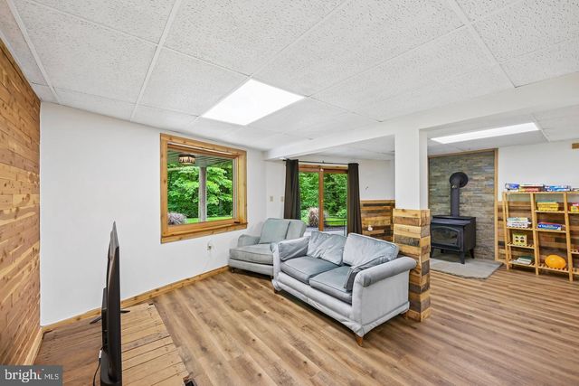 2135 SAINT PETERS RD, Pottstown, PA 19465