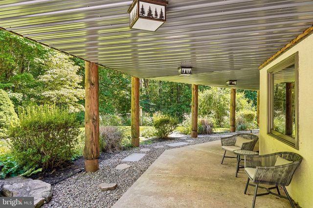 2135 SAINT PETERS RD, Pottstown, PA 19465