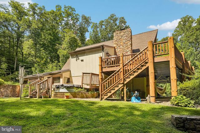 2135 SAINT PETERS RD, Pottstown, PA 19465