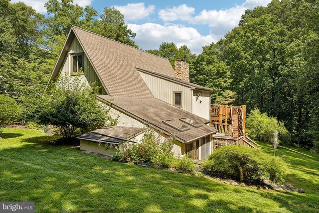 2135 SAINT PETERS RD, Pottstown, PA 19465