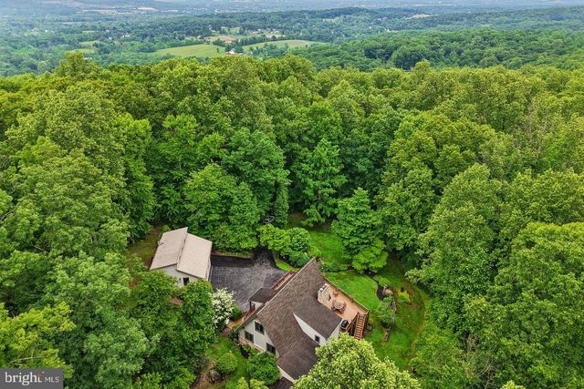 2135 SAINT PETERS RD, Pottstown, PA 19465