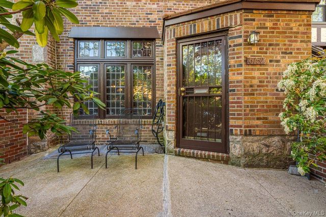 67-52 Ingram Street, Forest Hills, NY 11375