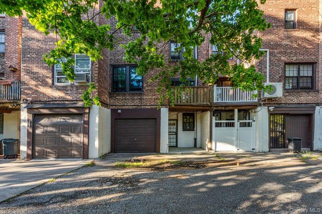 67-52 Ingram Street, Forest Hills, NY 11375