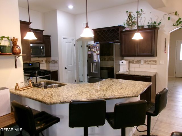 824 CATERICK Street, El Paso, TX 79928