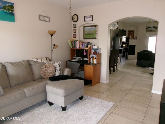 824 CATERICK Street, El Paso, TX 79928