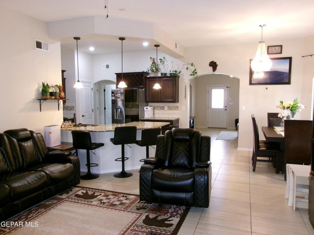 824 CATERICK Street, El Paso, TX 79928