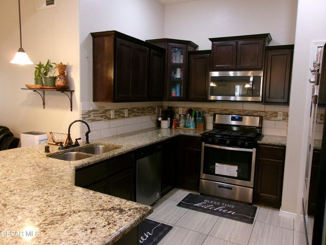 824 CATERICK Street, El Paso, TX 79928