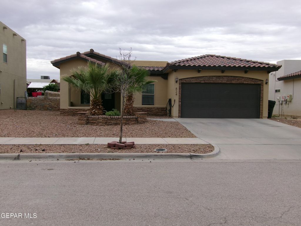 824 CATERICK Street, El Paso, TX 79928