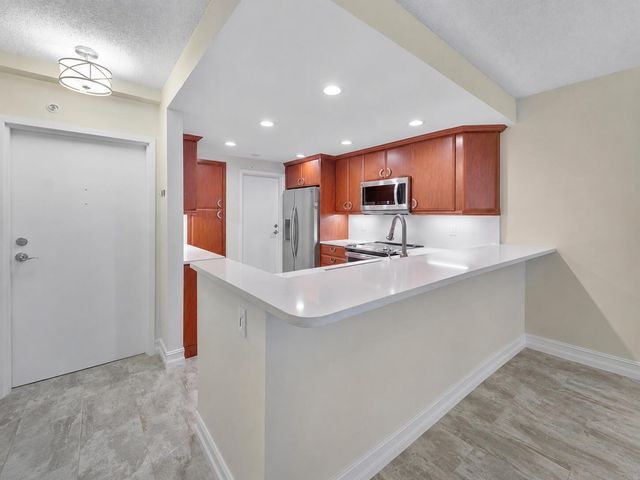 1500 S Ocean Boulevard 207, Lauderdale By The Sea, FL 33062