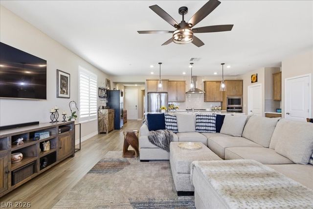 10026 Sangria Sunrise Avenue, Las Vegas, NV 89143