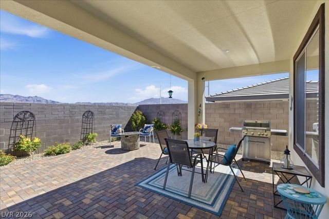 10026 Sangria Sunrise Avenue, Las Vegas, NV 89143