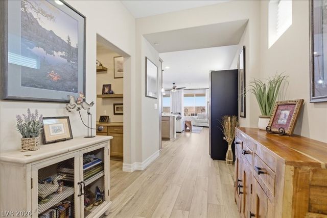 10026 Sangria Sunrise Avenue, Las Vegas, NV 89143