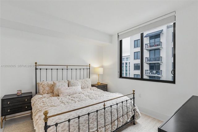 301 Altara Ave 822, Coral Gables, FL 33146