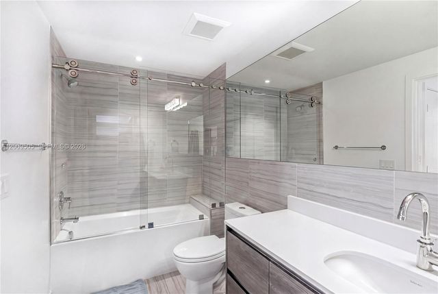 301 Altara Ave 822, Coral Gables, FL 33146