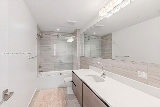 301 Altara Ave 822, Coral Gables, FL 33146