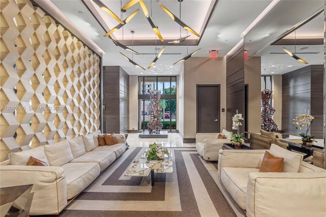 301 Altara Ave 822, Coral Gables, FL 33146