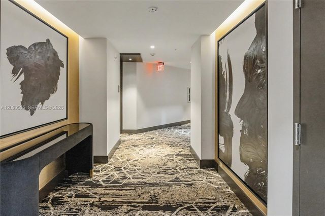 301 Altara Ave 822, Coral Gables, FL 33146