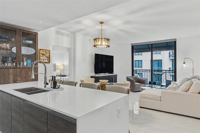 301 Altara Ave 822, Coral Gables, FL 33146