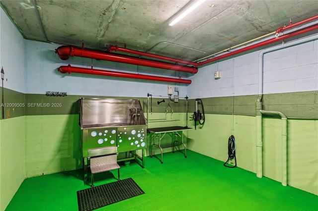 301 Altara Ave 822, Coral Gables, FL 33146