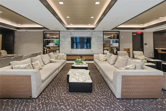 301 Altara Ave 822, Coral Gables, FL 33146